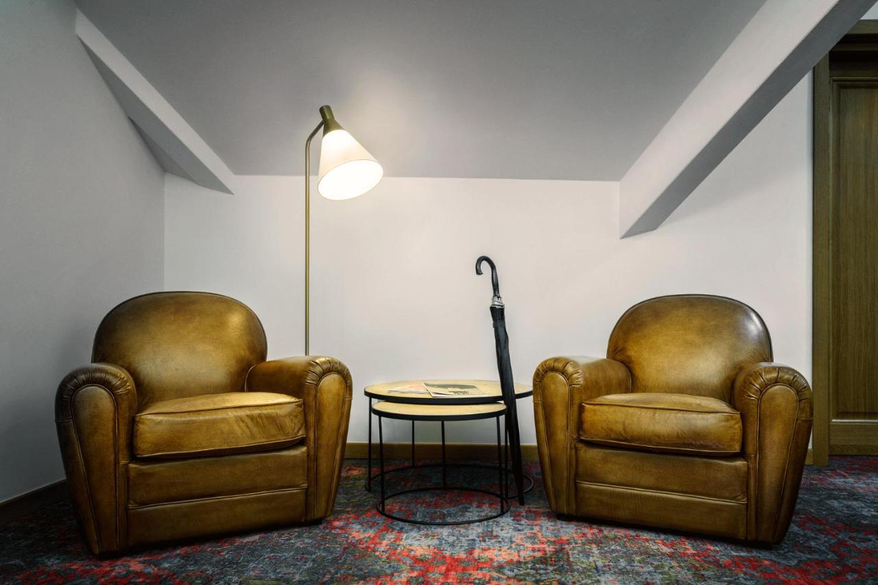 Hotel La Boheme à Bucarest Extérieur photo