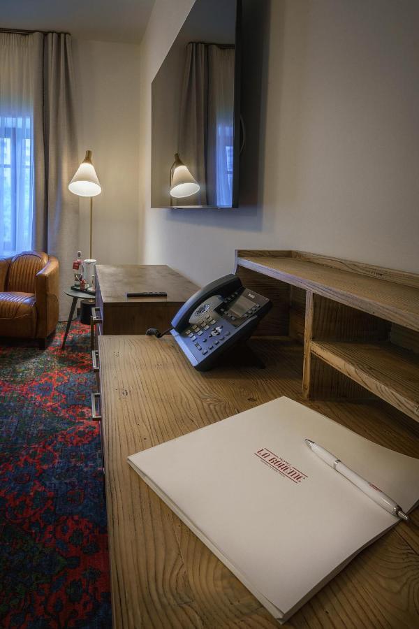 Hotel La Boheme à Bucarest Extérieur photo