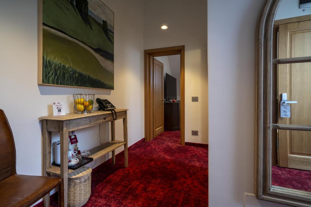 Hotel La Boheme à Bucarest Extérieur photo